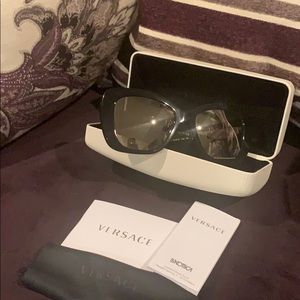 Versace Cat-Eye mirror tint black/gold sunglasses